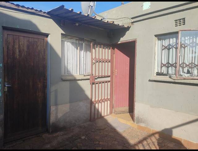 1 BEDROOM PROPERTY TO RENT IN MOLELEKI EXT 3